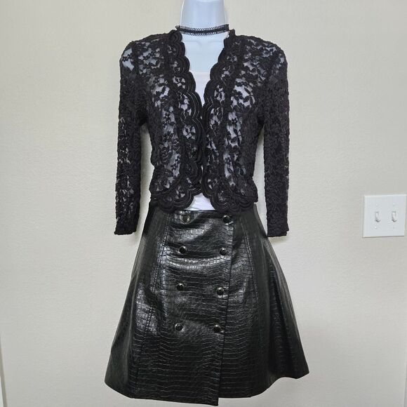 Vintage Black Lace Floral Sheer Bolero Short Cardigan size small - Picture 7 of 7